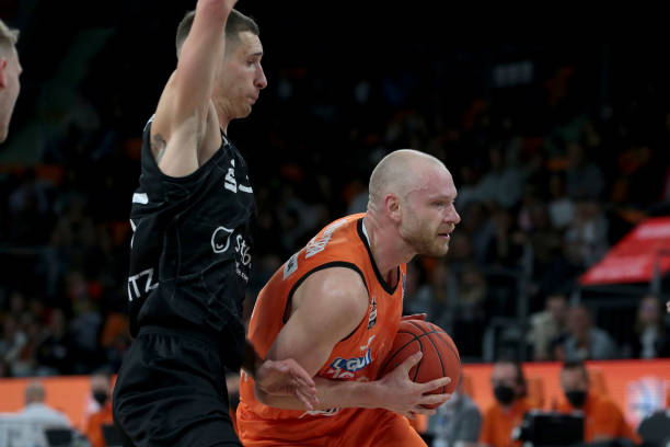 吸引了国内 吸引了国内