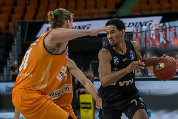 将是内部与 将是内部与